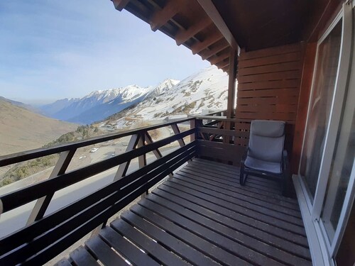 Cozy Duplex for 6 with Balcony and Ski Locker in Piau-Engaly