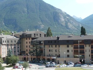 Exterior - Cozy Studio with Balcony, 250m from Prorel Cable Car in Briançon (Briançon)