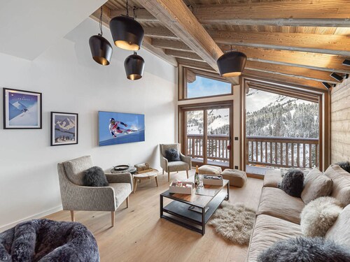 Modern chalet in Méribel close to slopes with parking