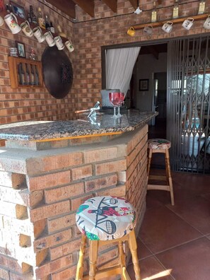 Bar (in der Unterkunft)