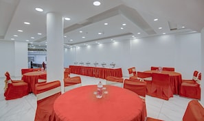 Banquet hall - Treebo Rockland, Zirakpur (Dera Bassi)