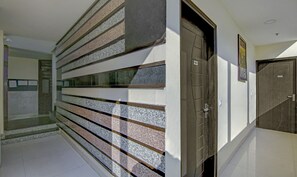 Lobby - Treebo Rockland, Zirakpur (Dera Bassi)