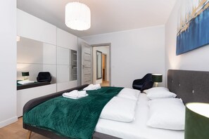 2 habitaciones, tabla de planchar con plancha, wifi y ropa de cama 