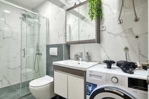 Bathroom - Apartments Elena (Budva)