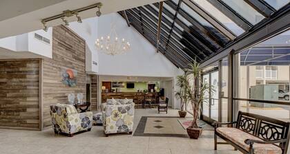 Relaxing oceanfront 1 Bedroom Condo in St. Regis Resort