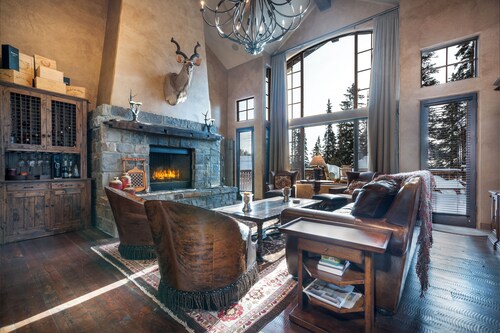 Stay Montana | Slopeside Mountain Gem - Sleeps 11