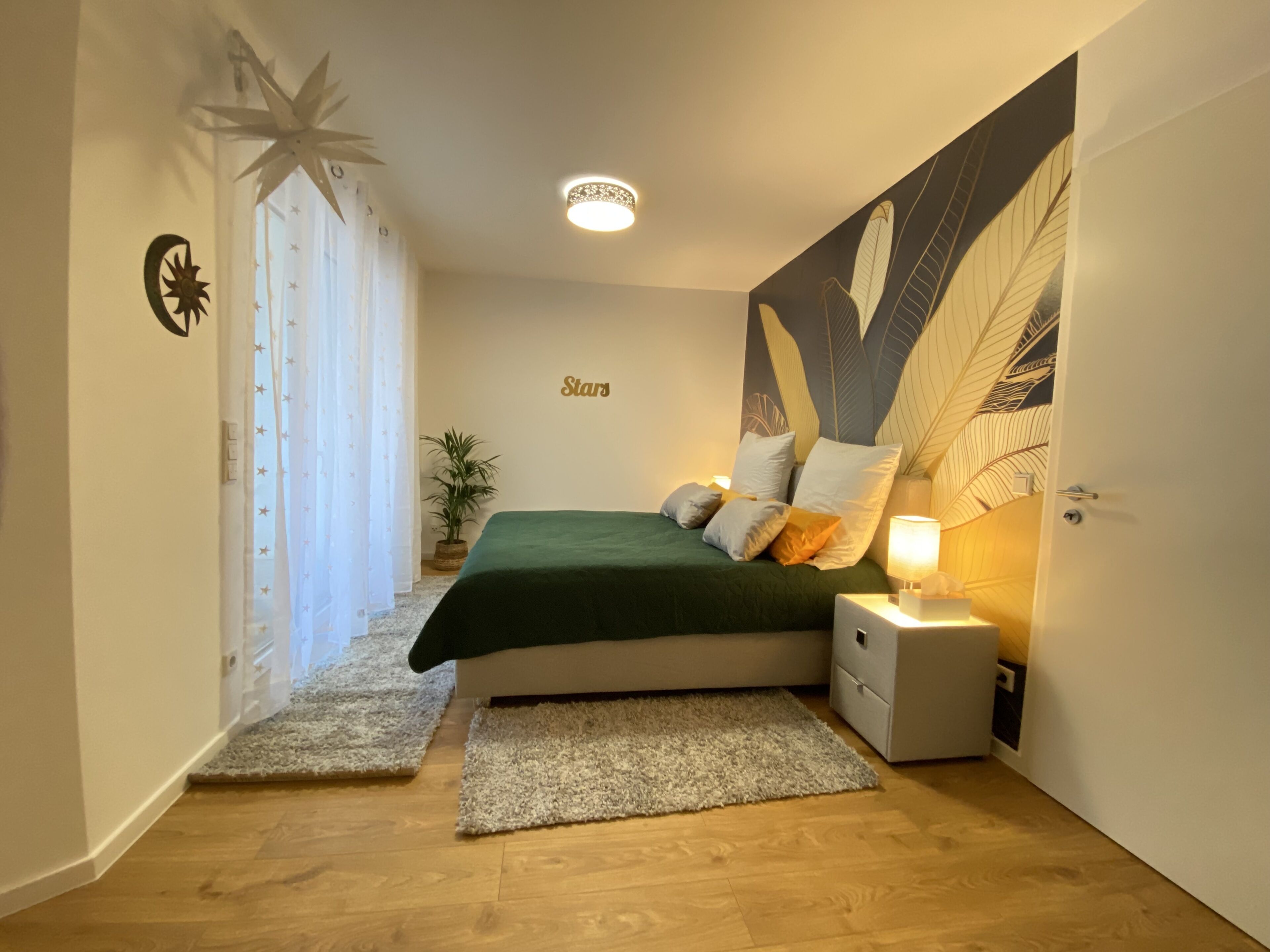 1 Schlafzimmer, Schreibtisch, Bügeleisen/Bügelbrett, Reisekinderbett