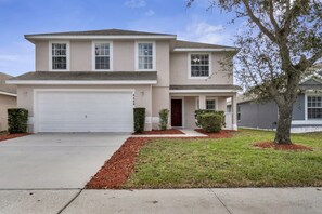 Main Entrance - 4BR | South Facing Pool | Close to Attractions (Kissimmee)