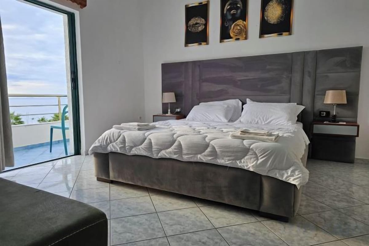 Premium bedding, minibar, blackout drapes