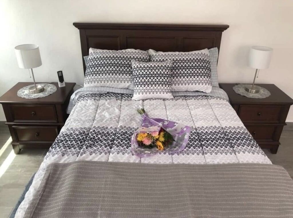 Leona's Hidden Adventure 3 Bedroom Home by Redawning