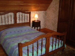3 chambres, fer et planche à repasser, Wi-Fi gratuit, draps fournis