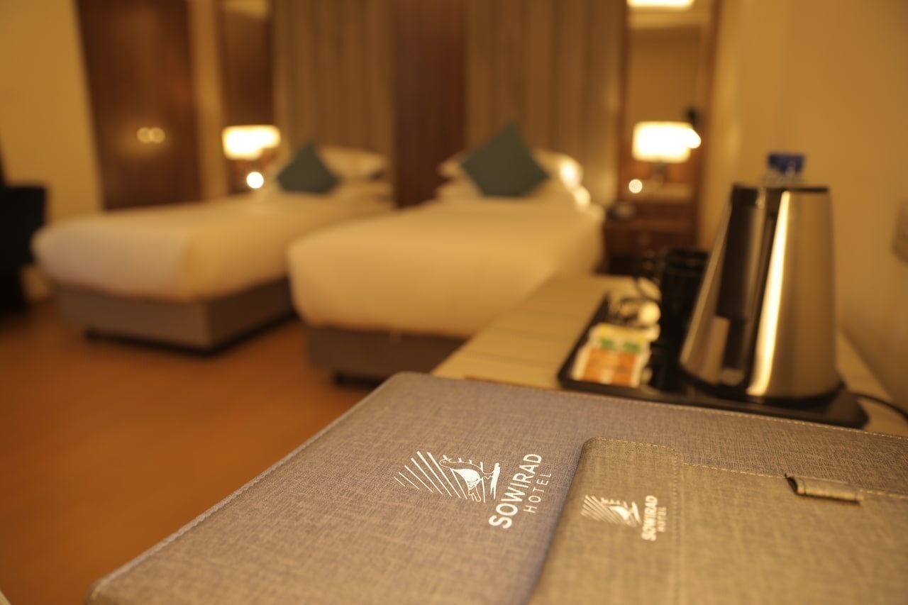 twin room | desk, laptop workspace, iron/ironing board, free wifi