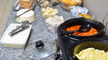 Petit déjeuner buffet compris tous les jours