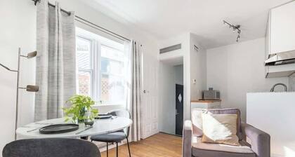 Close to NYC! Relaxing Quiet Studio in Woodside