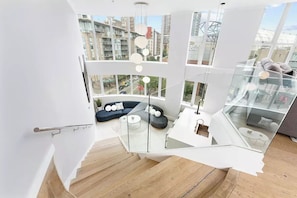 Interior - The Vancouver Penthouse, 2-Level, Patios, Hot Tub (Vancouver)