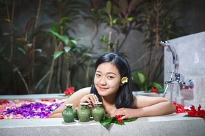 Romantic Villa | Bathroom | Separate tub and shower, deep soaking tub, rainfall showerhead - The Meranggi (Ubud)