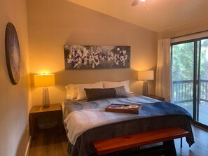 4 bedrooms, desk, iron/ironing board, free WiFi