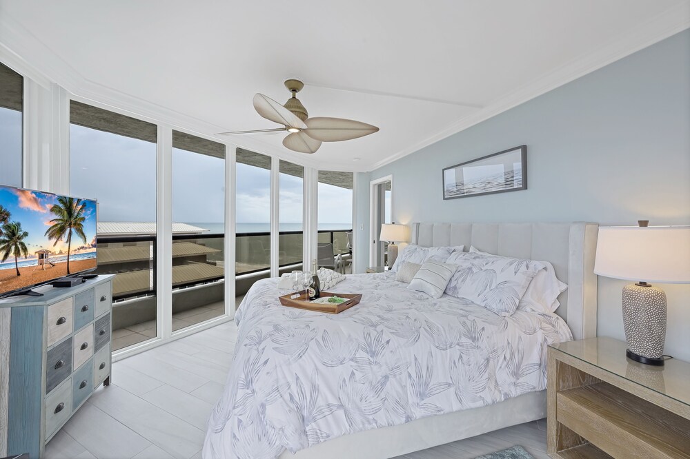 End unit beachfront condo w/ pool/spa & pickleball Marco Island Vrbo