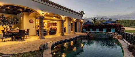 Outdoor pool, a heated pool