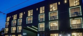 Bardo Lofts Courtyard Suite #102