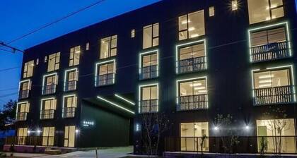 Bardo Lofts Courtyard Suite #102