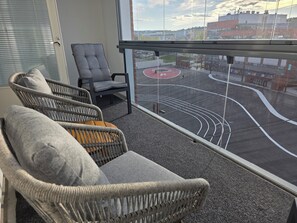 Attico Luxury, vista lago parziale | Balcone