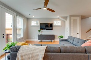 TV