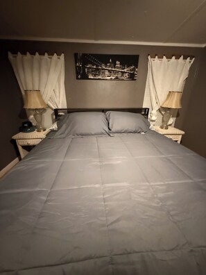 2 Schlafzimmer, Bügeleisen/Bügelbrett, kostenloses WLAN, Bettwäsche