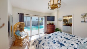 3 bedrooms, iron/ironing board, travel cot, free WiFi - Luxury Beachside Home with private heated pool and spa.  (New Smyrna Beach)
