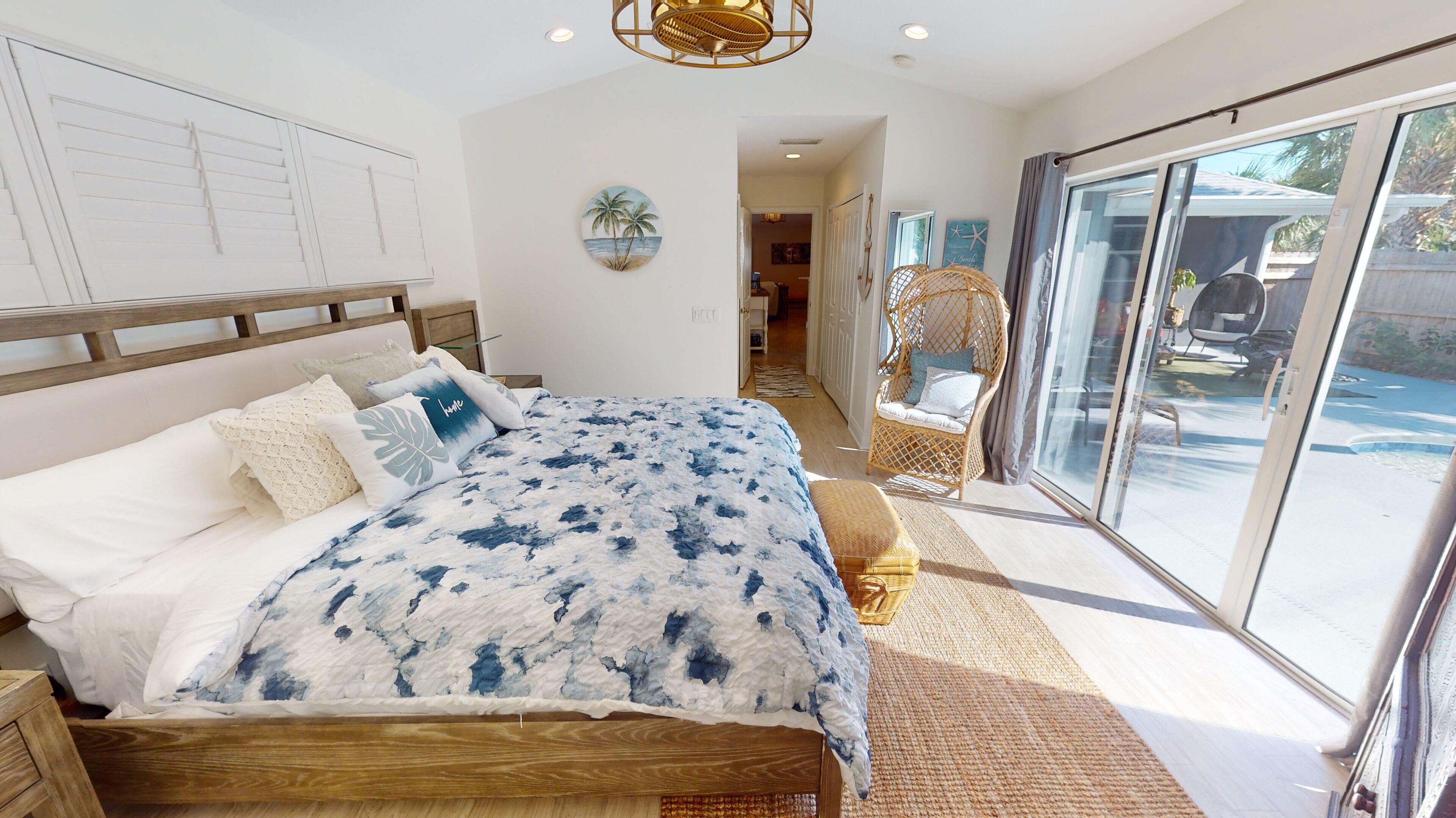 3 bedrooms, iron/ironing board, travel cot, free WiFi