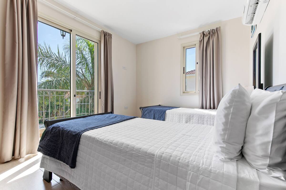 3 bedrooms, WiFi (free)