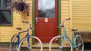 Exterior detail - Pac. Street Studio: Style & space in heart of town (Telluride)