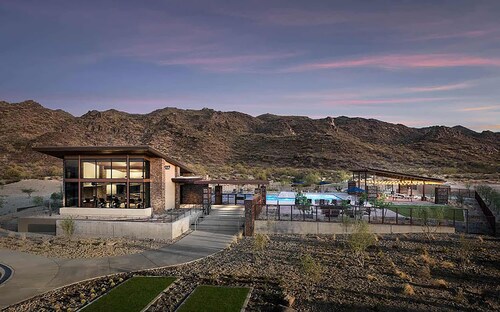 South Mountain Luxury Retreat - New & Modern
