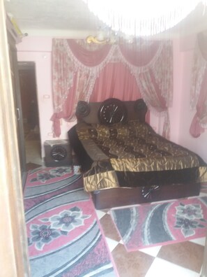 4 soverom, wi-fi (inkludert) og sengetøy