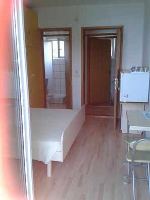 1 bedroom, free WiFi, bed sheets, wheelchair access