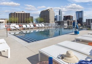 Piscine extérieure, piscine chauffée