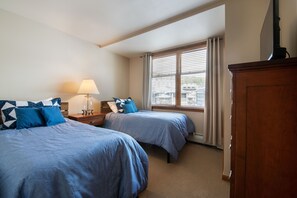3 chambres, fer et planche à repasser, Wi-Fi, literie fournie