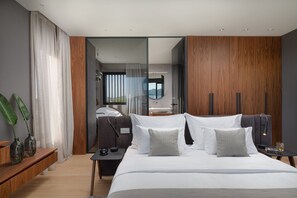 4 chambres, fer et planche à repasser, Wi-Fi gratuit, draps fournis