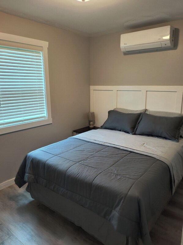 3 Schlafzimmer, Reisekinderbett, kostenloses WLAN, Bettwäsche