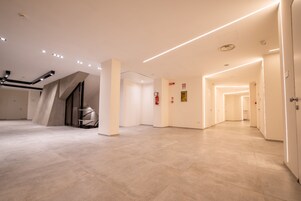 Pasillos con baranda