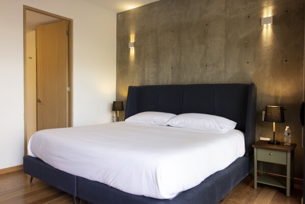 1 habitación, escritorio y wifi gratis 