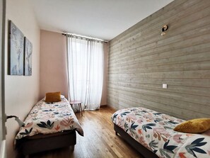 3 habitaciones, wifi gratis y ropa de cama 