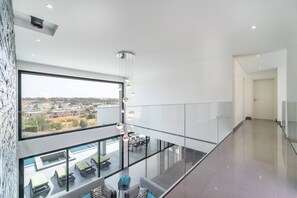 Interior - Villa das Amendoeiras by HelloVacations (Albufeira)