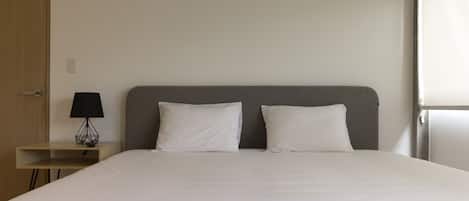 1 bedroom, desk, free WiFi, bed sheets