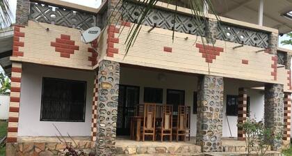 Chambre 1 VIP dans Villa luxueuse à 2mn de la plage