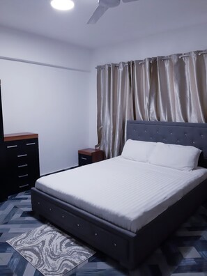 1 bedroom, desk, soundproofing, iron/ironing board