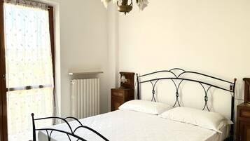 2 Schlafzimmer, Bettwäsche