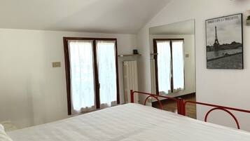 2 chambres, draps fournis