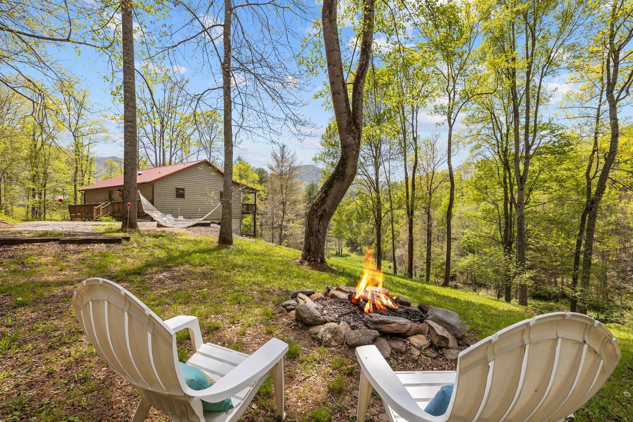 Barefoot Cabin with Extras