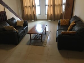 Interior - Chambre 3 VIP dans Villa luxueuse à 2mn de la plage (Kribi)